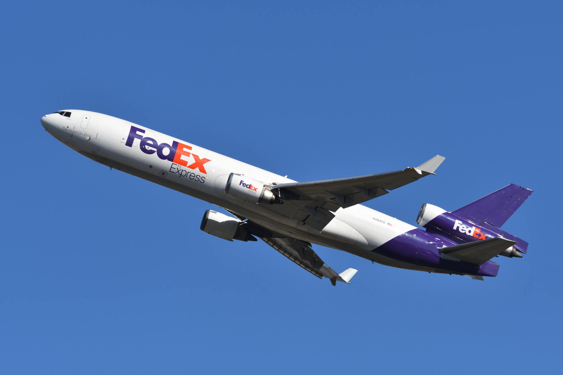 フェデックス（FedEx）特別取扱料金を撤廃